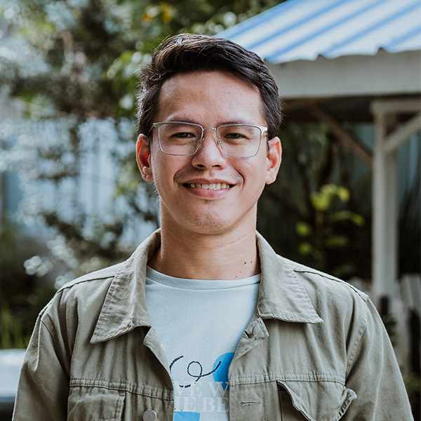 Eric, 31